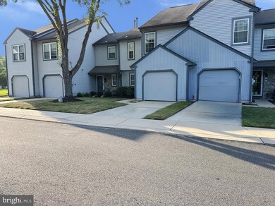 421 Jamestown Ct unit 421, Mount Laurel, NJ 08054 - photo 3