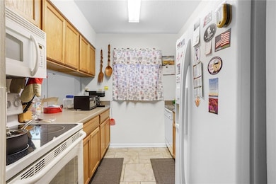 Kitchen - All appls. are included.