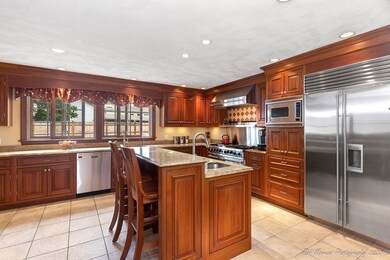 24 Williams St, Beverly, MA 01915 - photo 5
