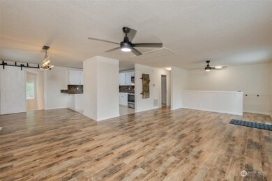 16457 258th St E, Orting, WA 98360 - photo 4