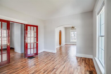 918 W 4th St, Mishawaka, IN 46544 - photo 2