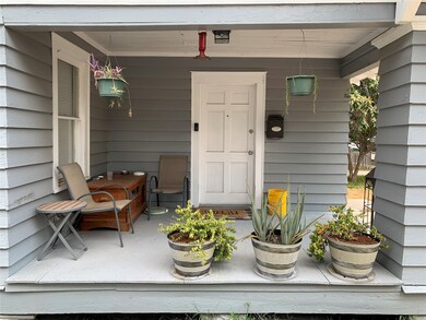 801 Peddie St, Houston, TX 77008 - photo 2