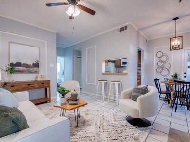 1609 Marsh Ln unit 110A, Carrollton, TX 75006 - photo 4