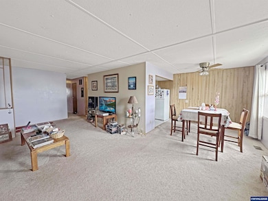 5422 Portland Rd NE unit 8 Rd NE, Salem, OR 97305 - photo 3