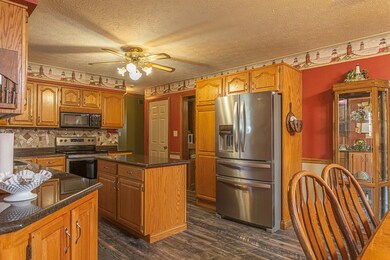 180 Deborah Ln, Whiteland, IN 46184 - photo 2