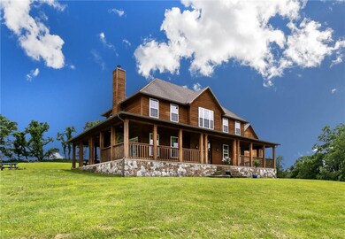 14100 Lake Point Dr, Lowell, AR 72745 - photo 2