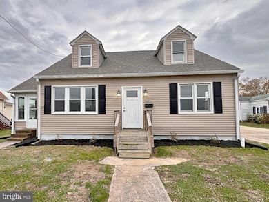 916 Forest St, Dover, DE 19904 - photo 2