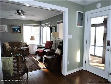 Photo 6