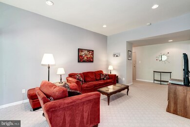 1621 Parkcrest Cir unit 300, Reston, VA 20190 - photo 4