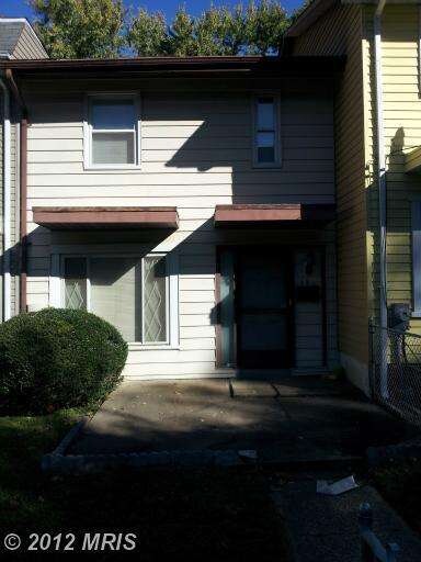 130 Daimler Dr unit 5, Capitol Heights, MD 20743 - photo 2