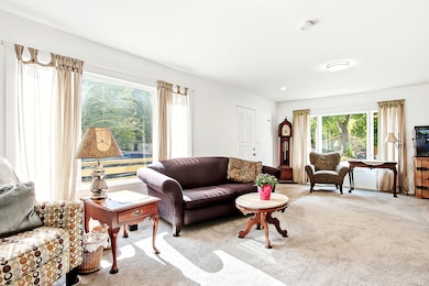 35647 N Grove Ave, Ingleside, IL 60041 - photo 6