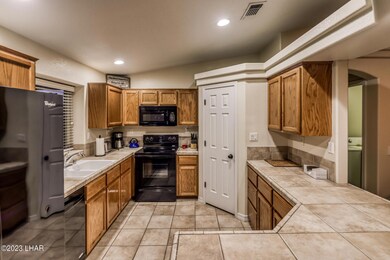 3110JamaicaBlvdEvening_16