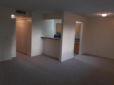 918 Meadows Cir, Boynton Beach, FL 33436 - photo 2