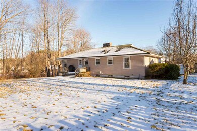 4 Yvonne St, Rochester, NH 03867 - photo 5