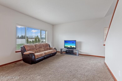8251NScotsworthSt-3