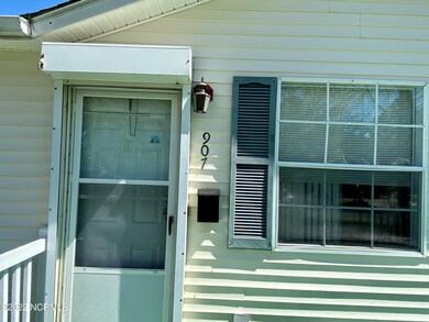 907 Palmer Front Door