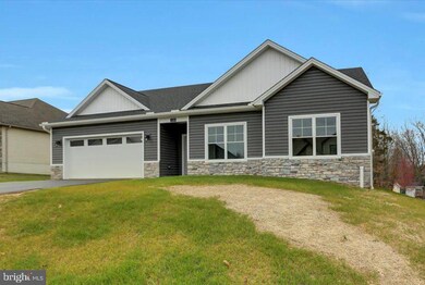 320 Toms Ln, Greencastle, PA 17225 - photo 2