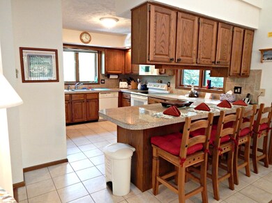 6121 Lakeview Dr, Pocono Pines, PA 18350 - photo 7