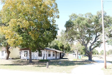 1315 W Goodnight Ave, Aransas Pass, TX 78336 - photo 4