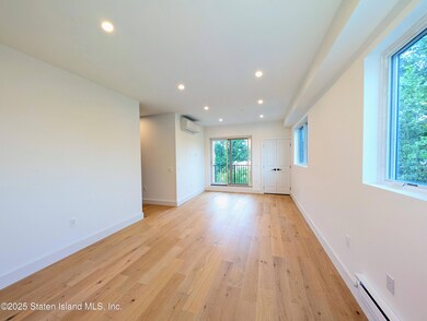 3865 Amboy Rd unit 4g, Staten Island, NY 10308 - photo 3