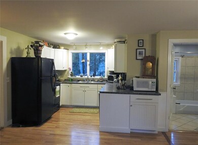 42 Swan St, Portland, ME 04102 - photo 7