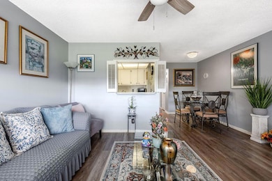 393 Windsor Q, West Palm Beach, FL 33417 - photo 5