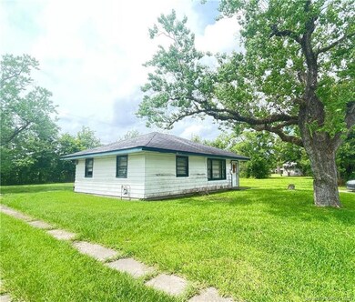 2228 E Prien Lake Rd, Lake Charles, LA 70601 - photo 3