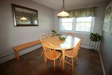 17 Moore St, Chicopee, MA 01013 - photo 3
