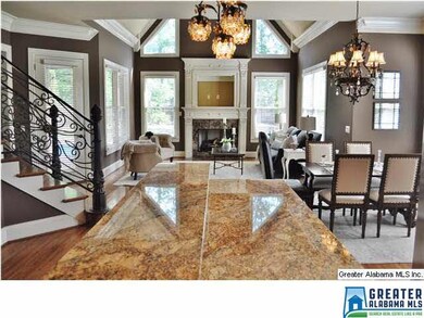 Large dramatic kitchen / keeping room