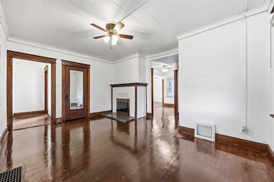 1711 Blake Blvd SE, Cedar Rapids, IA 52403 - photo 4