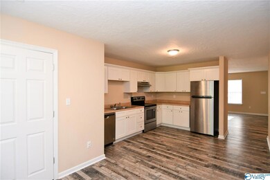 499 Lasalle St, Rainbow City, AL 35906 - photo 5