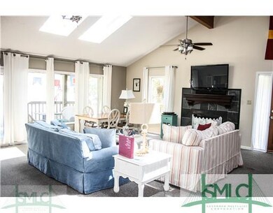 Den/Family/Great Room. Large great room has soarin