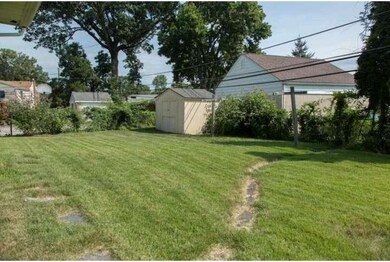 21 E Greenhill Rd, Broomall, PA 19008 - photo 6