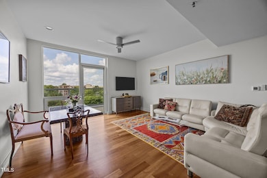 Greenbridge unit 418, Chapel Hill, NC 27516 - photo 2