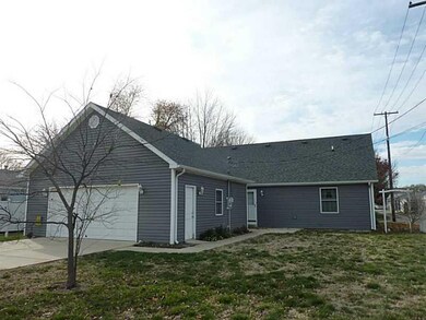 237 Maple St, Tipton, IN 46072 - photo 3