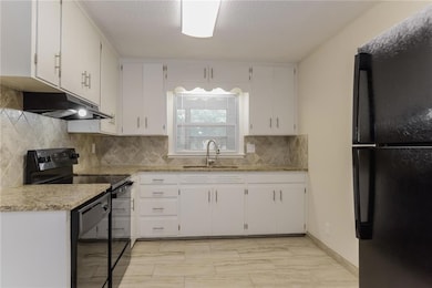 12406 Cherry St, Kansas City, MO 64145 - photo 7