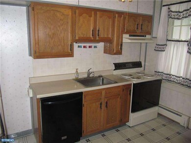 825 Main St, Shoemakersville, PA 19555 - photo 5