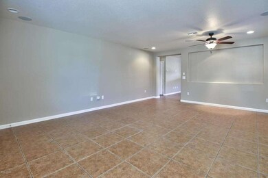 Living_Room_1.jpg