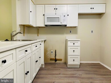 641 Yorkshire Ct unit BD, Sewell, NJ 08080 - photo 7