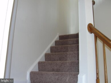 13904 Ludington Place, Centreville, VA 20121 - photo 4