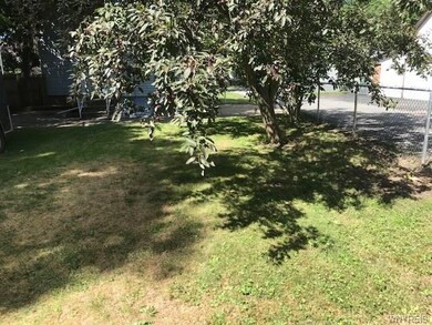 Fenced in yard!