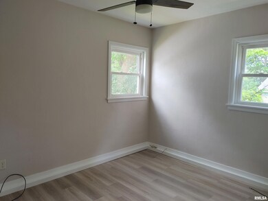1417 College Ave, Davenport, IA 52803 - photo 5