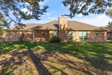 110 Thousand Oaks Cir, Weatherford, TX 76086 - photo 2