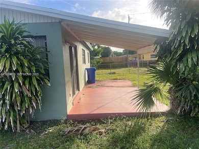 1040 NW 24th Ave, Fort Lauderdale, FL 33311 - photo 2
