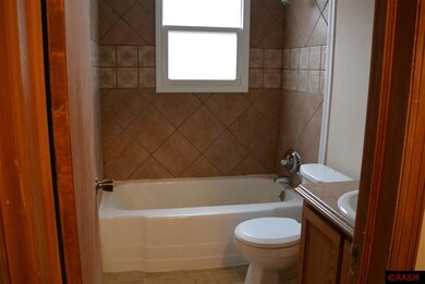 308 Moreland Ave, Mankato, MN 56001 - photo 5