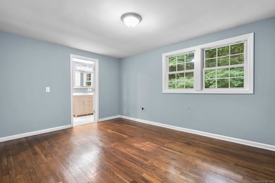 427 Three Mile Course, Guilford, CT 06437 - photo 7