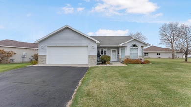 221 Daybreak Ln, Sauk Centre, MN 56378 - photo 2