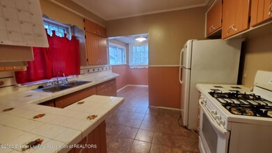908 Sparrow Ave, Lansing, MI 48910 - photo 5
