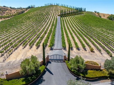 725 Spring Creek Way, Templeton, CA 93465 - photo 3