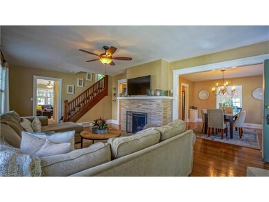 A really nice open flow in the dining room makes f